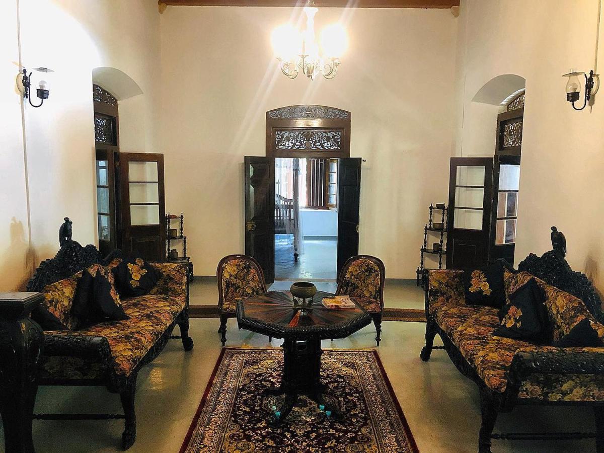 Gileemale Walawwa & Estate Hotel Ratnapura Buitenkant foto